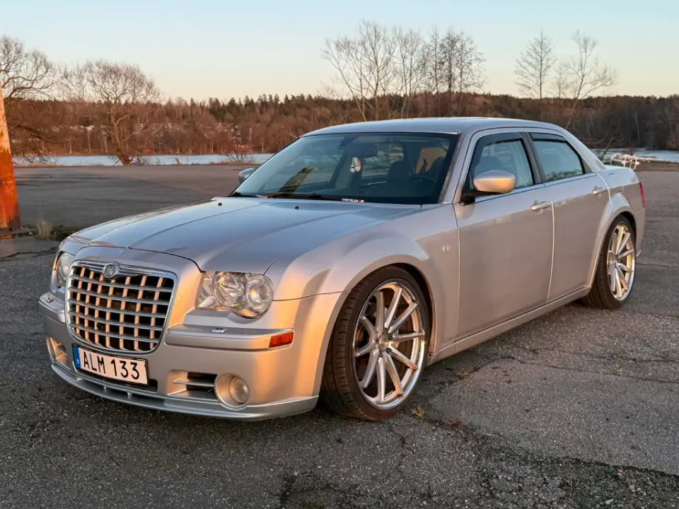 Chrysler 300c SRT8 med 22"