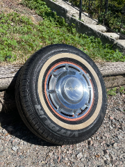 Chevrolet 1958 Lilla GM sommarhjul med impala navkapslar till salu i Knivsta – bild 1 av 6