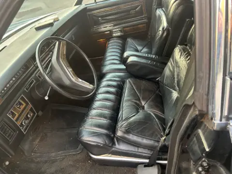 Lincoln 1977 Lincoln Continental Towncar 1977 till salu i Tidaholm – bild 5 av 8