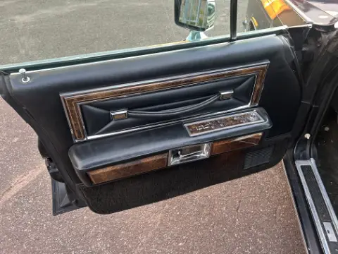 Lincoln 1977 Lincoln Continental Towncar 1977 till salu i Tidaholm – bild 8 av 8