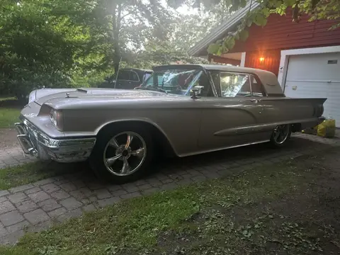 Ford 1960 Ford thunderbird 1960 coupe till salu i Karlsborg – bild 3 av 8