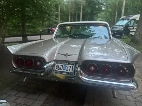 Ford 1960 Ford thunderbird 1960 coupe till salu i Karlsborg – bild 2 av 8