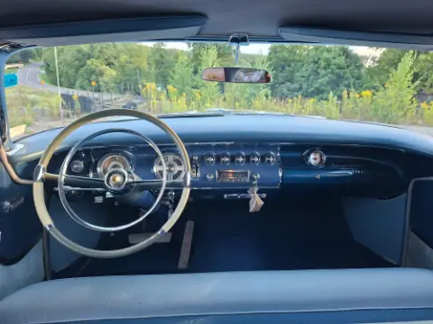Chrysler 1955 Chrysler New Yorker DeLuxe 1955 till salu i Tullinge – bild 5 av 8