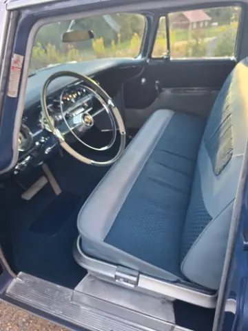 Chrysler 1955 Chrysler New Yorker DeLuxe 1955 till salu i Tullinge – bild 6 av 8