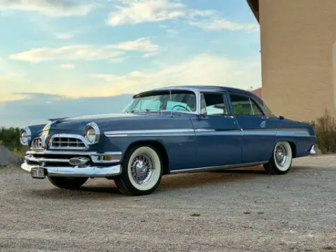 Chrysler New Yorker DeLuxe 1955