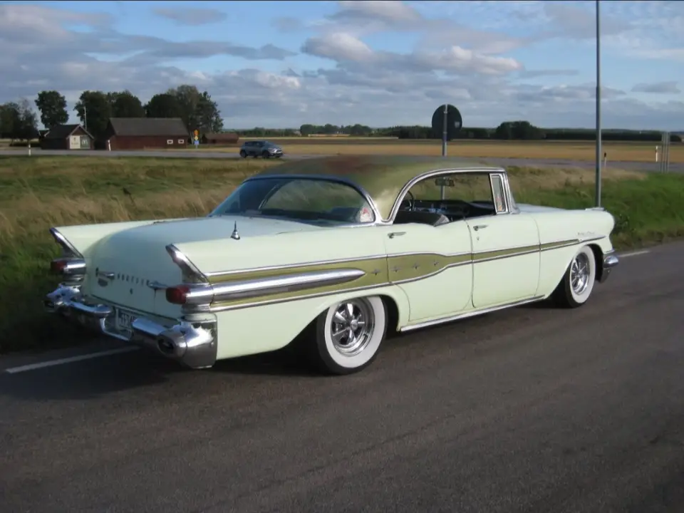 Pontiac 1957 Pontiac starchief -57 Bytes mot cab el 4ht till salu i Vingåker – bild 1 av 8
