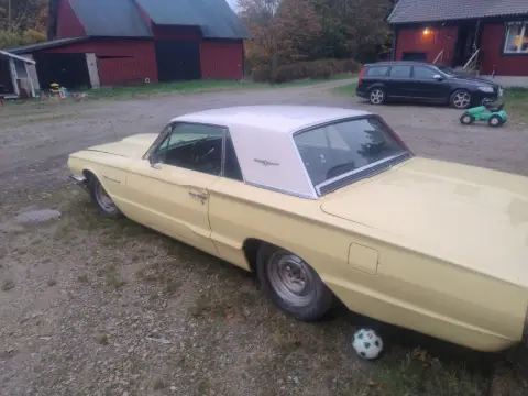 Ford 1964 Thunderbird 64  till salu i Hässleholm – bild 2 av 4