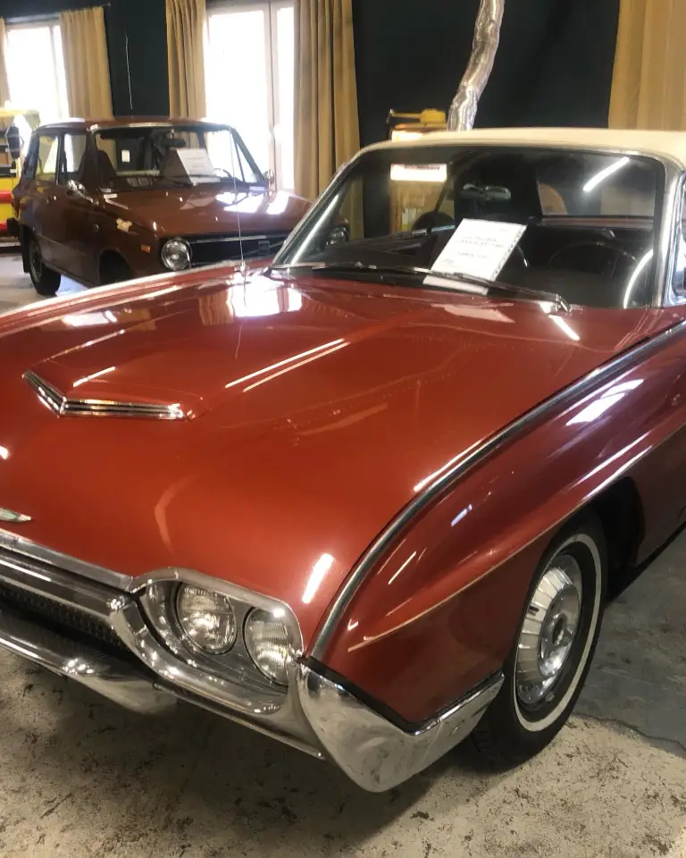 Ford Thunderbird Cab - 1963