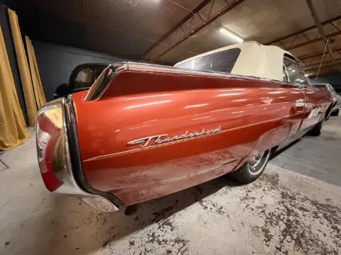Ford 1963 Ford Thunderbird Cab - 1963 till salu i Hillerstorp – bild 8 av 8