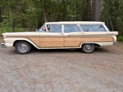 Ford 1959 Ford Country Squire 1959 till salu i Hillerstorp – bild 2 av 8