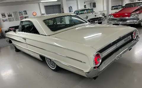Ford Galaxie 500 XL -64