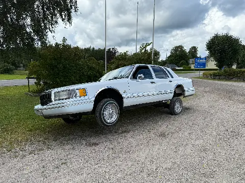 Lincoln Lincoln Town Car  till salu i Hörby – bild 8 av 8