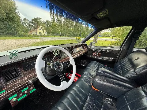 Lincoln Lincoln Town Car  till salu i Hörby – bild 5 av 8