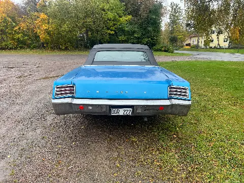 Chrysler 1967 Chrysler Newport Cab raggar skick  till salu i Hörby – bild 5 av 8