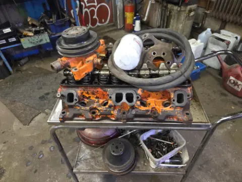 Motor 318 till salu i Lindesberg – bild 4 av 5