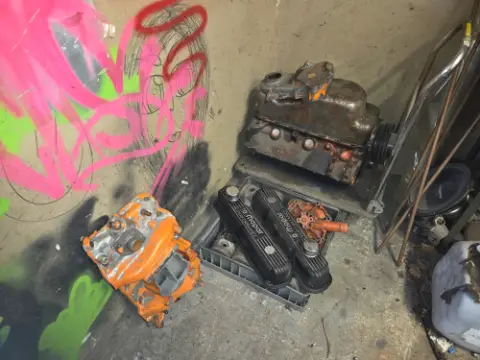Motor 318 till salu i Lindesberg – bild 1 av 5