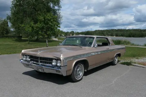 Oldsmobile 1963 Oldsmobile Starfire till salu i Stallarholmen – bild 1 av 8