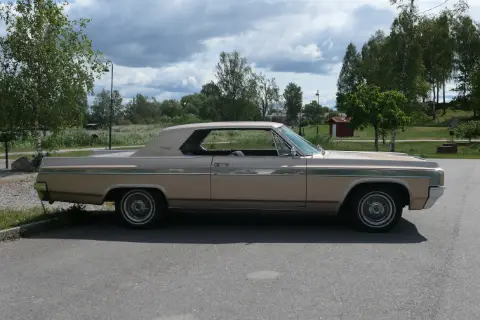 Oldsmobile 1963 Oldsmobile Starfire till salu i Stallarholmen – bild 3 av 8