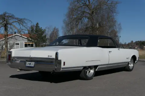 Oldsmobile 1966 1966 Oldsmobile 98 till salu i Stallarholmen – bild 7 av 8