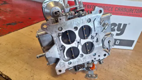 Holley Holley 4port  600 Cfm till salu i Sätila – bild 6 av 7