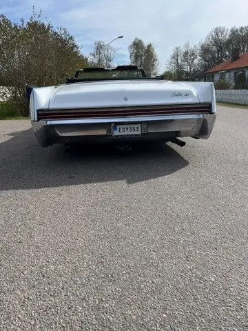 Buick 1966 Buick Electra 225 cab Luftfjädring till salu i Kalmar – bild 3 av 7