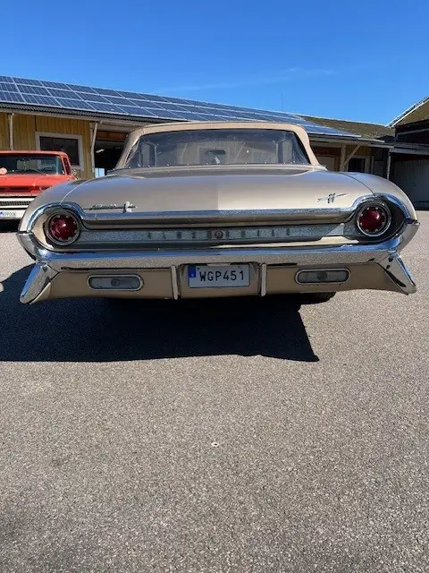 Oldsmobile 1961 Oldsmobile Dynamic 88 1961 till salu i Kalmar – bild 1 av 8