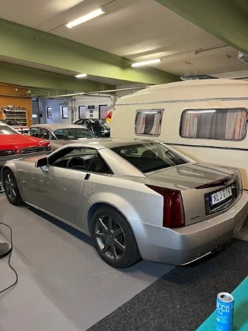 Cadillac Cadillac XLR Pplåtcab  till salu i Kalmar – bild 1 av 8