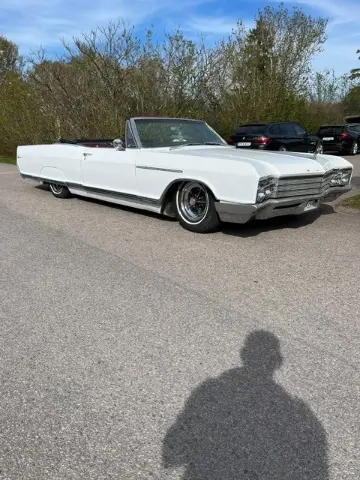 Buick 1966 Buick Electra 225 cab Luftfjädring till salu i Kalmar – bild 5 av 7