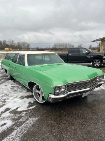 Chevrolet "Impala" Kingswood 