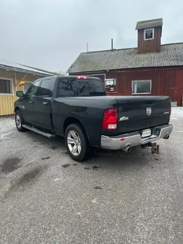 Dodge Dodge Ram 2014 med Flaklock till salu i Kalmar – bild 5 av 8