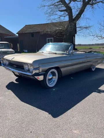 Oldsmobile 1961 Oldsmobile Dynamic 88 1961 till salu i Kalmar – bild 3 av 8