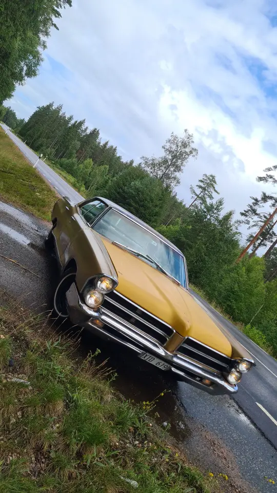 Pontiac 1965 Pontiac starchief 4dr ht 1965 till salu i Bredaryd – bild 1 av 7