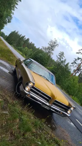 Pontiac 1965 Pontiac starchief 4dr ht 1965 till salu i Bredaryd – bild 1 av 7