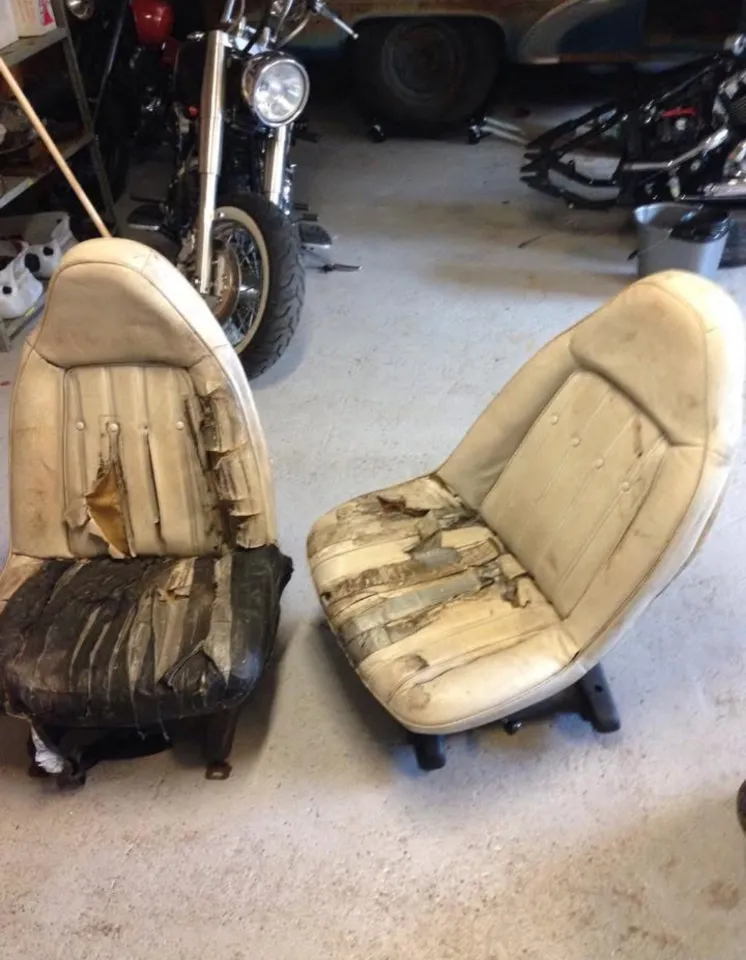 Swivel seats GM 70 tal