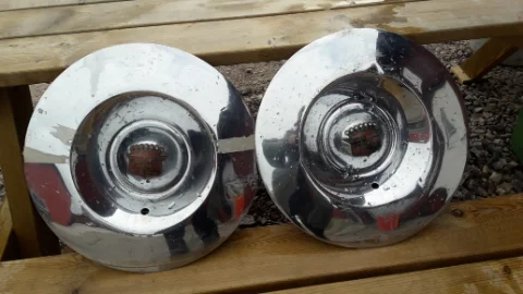 Cadillac 1953 Navkapslar Cadillac 1953-56 till salu i Västervik – bild 2 av 2