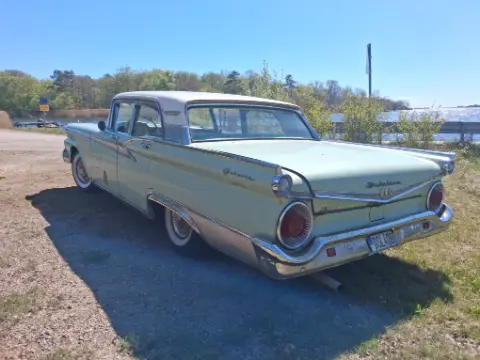 Ford 1959 galaxie till salu i Bräkne-Hoby – bild 2 av 3