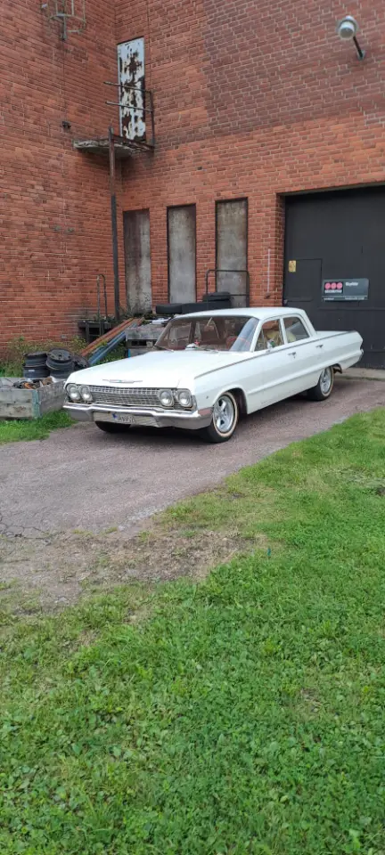 Chevrolet 1963 Cheva Biscayne med luft till salu i Vålberg – bild 1 av 2