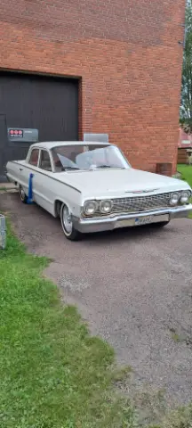 Chevrolet 1963 Cheva Biscayne med luft till salu i Vålberg – bild 2 av 2