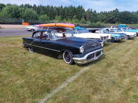 Oldsmobile 1956 Oldsmobile 88 1956  till salu i Kungsäter – bild 2 av 2
